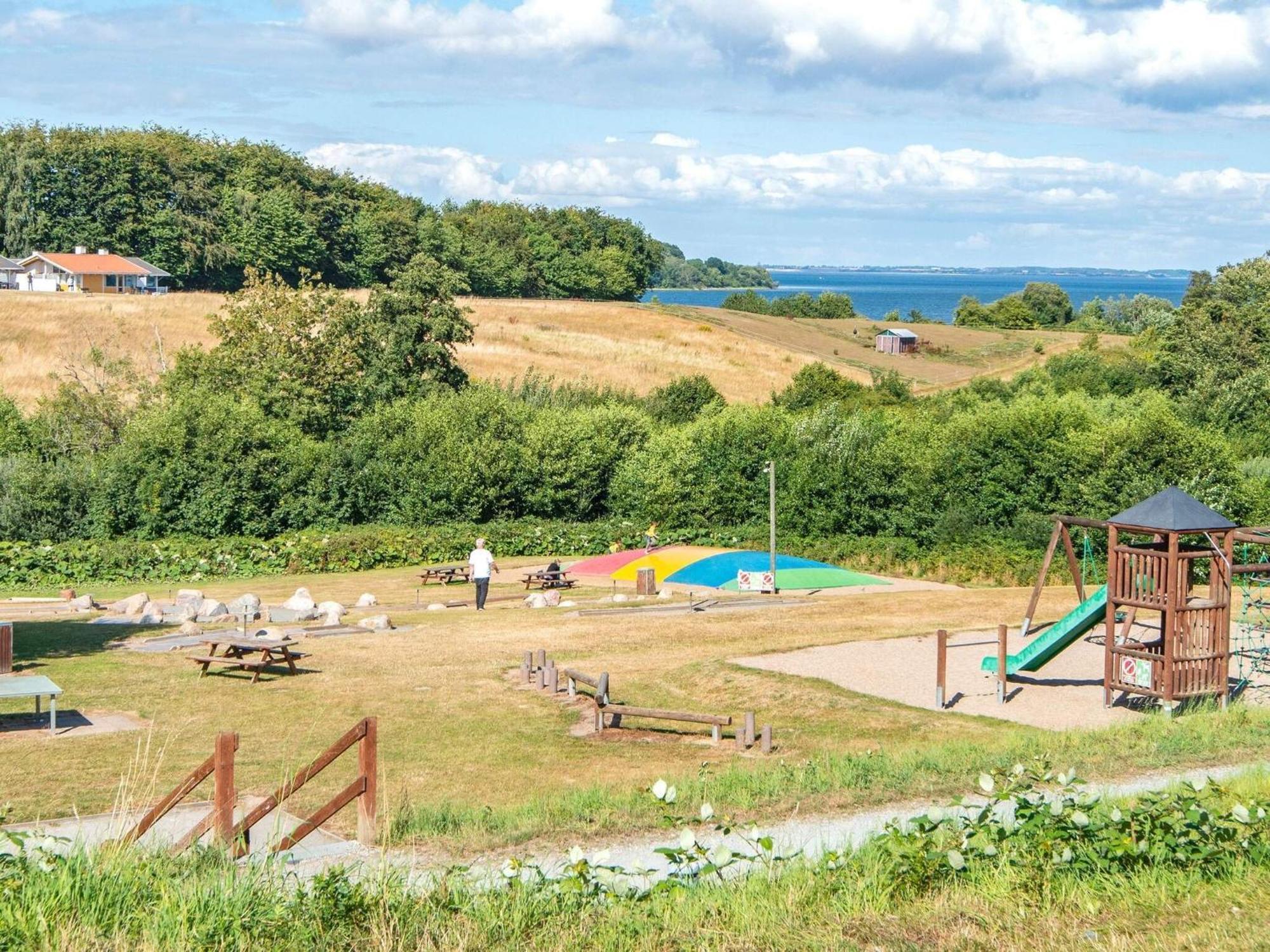 5 Person Holiday Home On A Holiday Park In オーベンロー エクステリア 写真